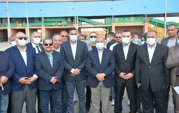 وزير التنمية المحلية ومحافظ الدقهلية يفتتحان مصنع معالجة وتدوير المخلفات بسندوب 1