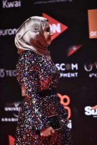 «ما زادها إلا جمالًا».. من هي سيدة الحجاب الوحيدة بمهرجان الجونة السينمائي؟ 1