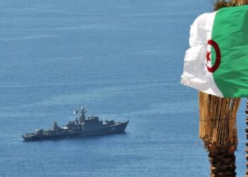 الجزائر توضح حقيقة مطاردة قواتها البحرية غواصة إسرائيلية 1