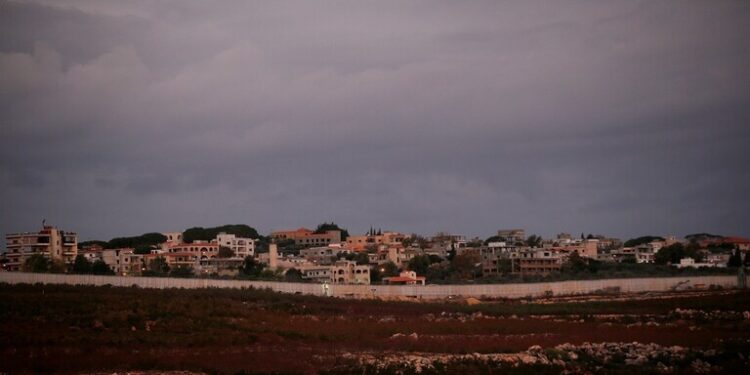 الجيش الإسرائيلي يأمر سكان مناطق حدودية مع لبنان بالبقاء في المنازل إثر حادث أمني 1