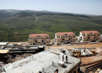 الاتحاد الأوروبي يطالب إسرائيل بوقف بناء المستوطنات 2