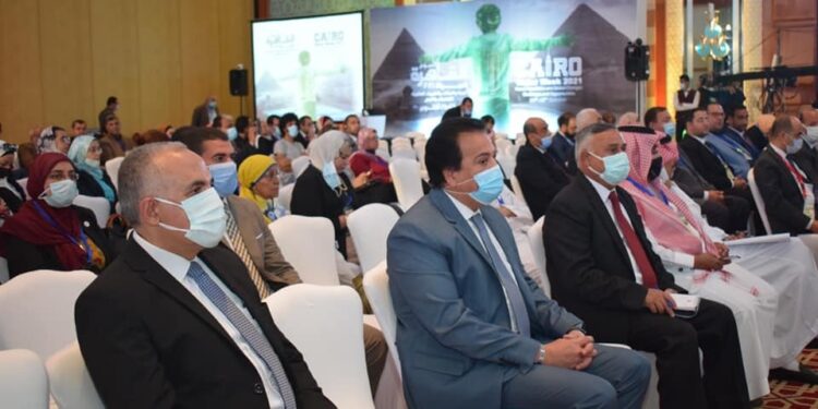 وزيري الري والتعليم العالي يشاركان في الجلسة العامة لـ اسبوع القاهرة للمياه 1