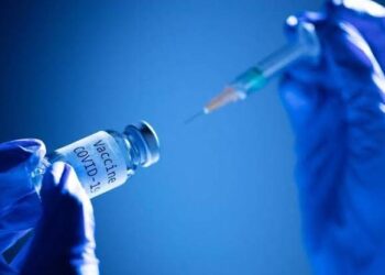 لجنة خبراء أمريكية توصي بتطعيم الأطفال بين 5 و11 عاما بلقاح "فايزر" 1