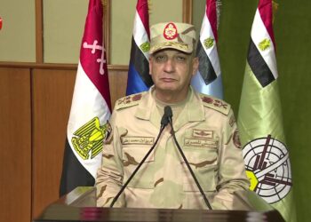 وزير الدفاع يشهد مشروع تكتيكي بإحدى وحدات الجيش الثالث 1