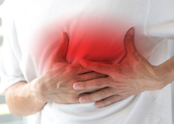 حسام موافي يكشف سر خطير يؤدي إلى زيادة ضربات القلب بشكل سريع| فيديو