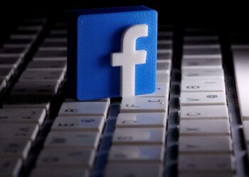 لماذا لم يكشف فيسبوك عن السبب الحقيقي لشلل مواقع التواصل؟.. فيديو