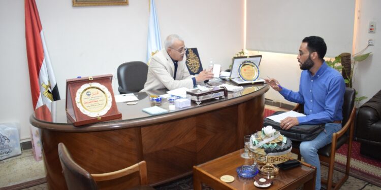 نائب رئيس جامعة سوهاج لـ أوان مصر: الانتهاء من ملف الكتاب الإلكتروني قريبًا 1