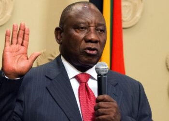 رئيس جنوب إفريقيا: الموجة الرابعة من كورونا تأتي خلال أسابيع 1