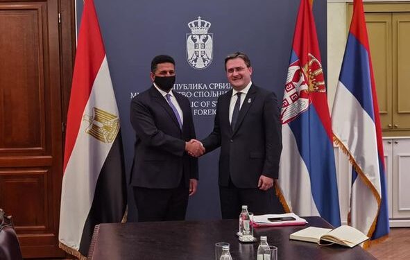 سفير مصر في بلجراد يلتقى وزير خارجية صربيا 1