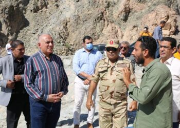 جنوب سيناء بخير.. وزير الري يتفقد مشروعات الحماية من السيول (صور) 1