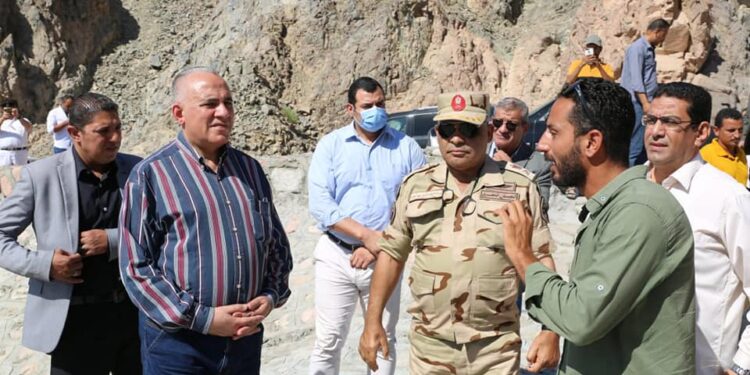جنوب سيناء بخير.. وزير الري يتفقد مشروعات الحماية من السيول (صور) 1