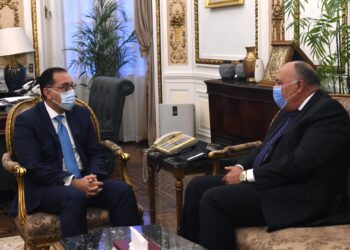 "مدبولي" يلتقي وزير الخارجية لاستعراض تنظيم مصر قمة المناخ 2022 2