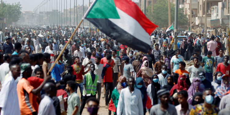 السيسي يوضح موقف مصر من الأزمة السياسية في السودان