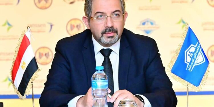 حسام صادق المدير التنفيذى للهيئة العامة للتأمين الصحى الشامل