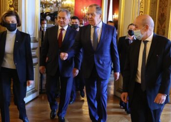 روسيا وفرنسا تبحثان الوضع في أفغانستان 2
