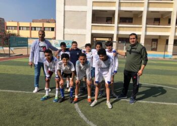 مدرسة أحمد عرابي الابتدائية يحصد المركز الثانى فى بطولة لكرة القدم بـ الإسماعيلية
