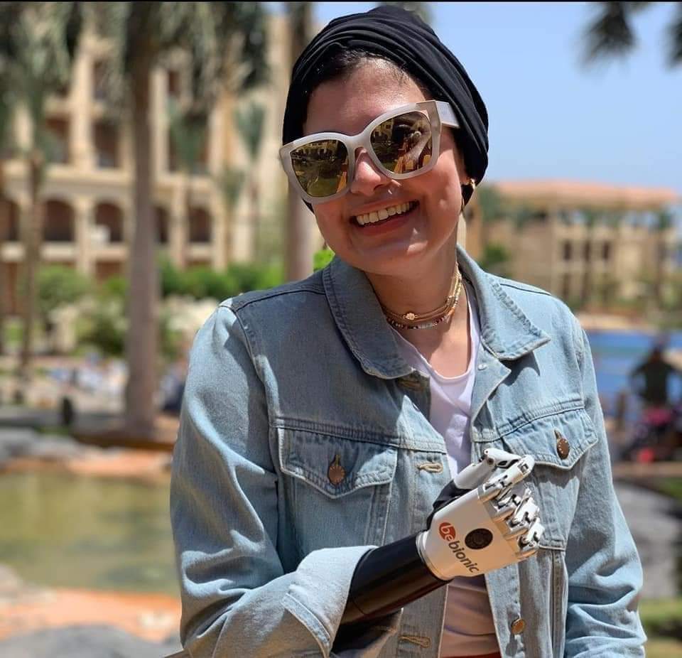 سلمى الزرقا.. يوتيوبر خسرت حربها مع سرطان العظام وكسبت قلوب المصريين 3