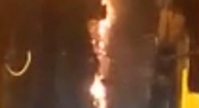 حريق هائل في شارع طه الحكيم بقسم أول طنطا 1