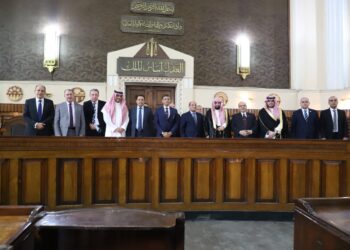 رئيس مجلس القضاء الأعلى يستقبل وفد قضائى سعودى