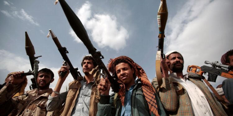 الحوثيون: استهدفنا مواقع حساسة للاحتلال في أم الرشراش.. ونواصل الهجوم على السفن الأمريكية المعادية 1