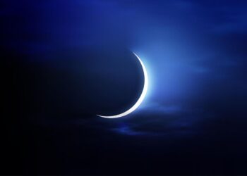سماء مصر تتزين غدا بـ محاق رمضان "القمر الجديد" 4