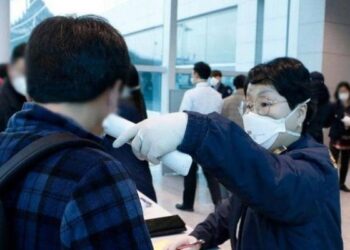 اليابان ترصد أول حالة إصابة محلية بمتحور «أوميكرون» 1