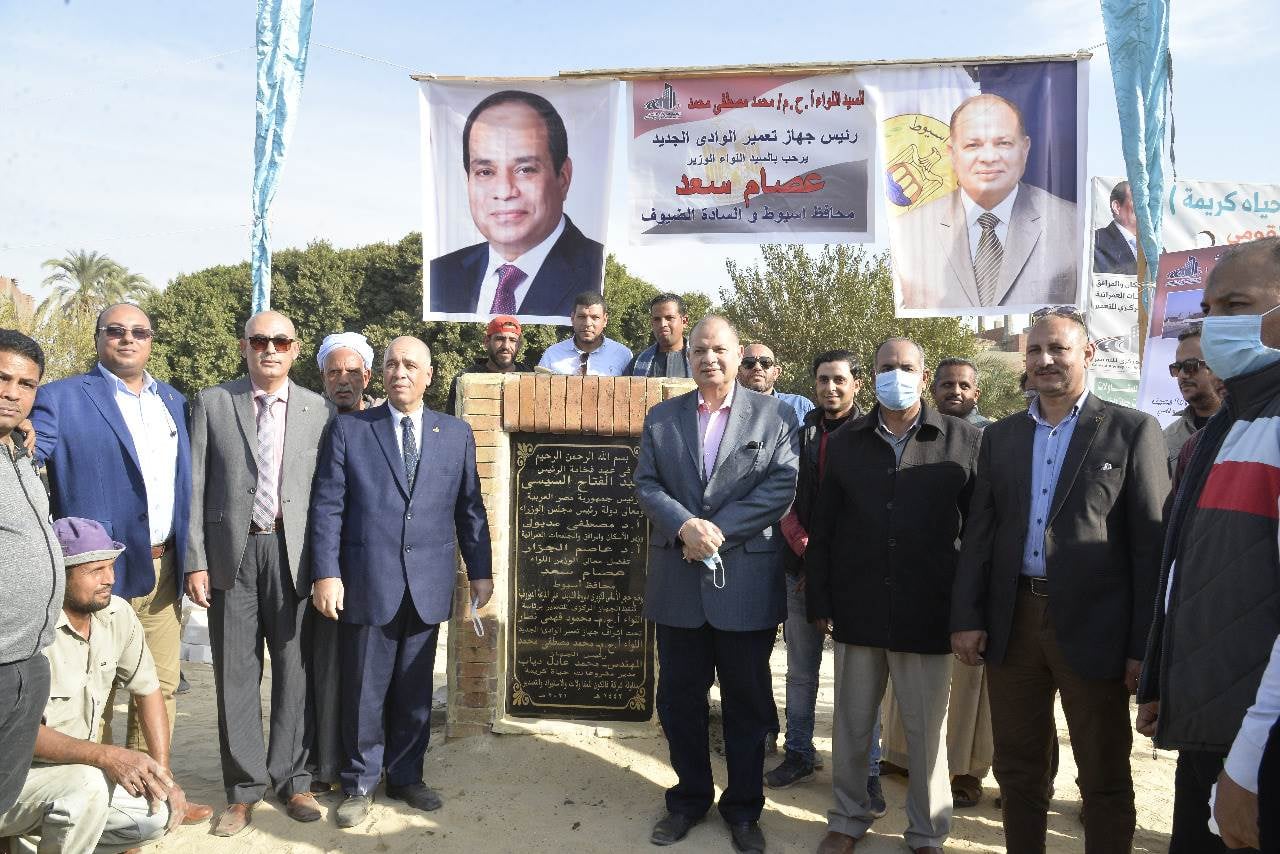  محافظ أسيوط.. المشروع القومى لتطوير الريف المصرى ضمن المبادرة الرئاسية "حياة كريمة"