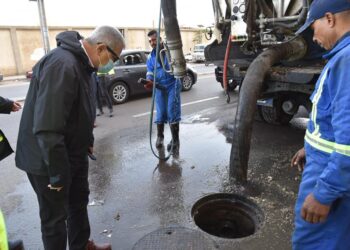 رئيس القابضة للمياه: يتابع استعدادات الصرف الصحى لـ«نوة القاسم» بالإسكندرية 5