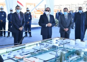 شاهد.. صور مشاركة الرئيس السيسي في افتتاح مشروعات الصعيد 2