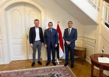 لقاء السفير المصري بالدنمارك مع نائب رئيس مجلس إدارة شركة ميرسك لشئون الطاقة النظيفة 5