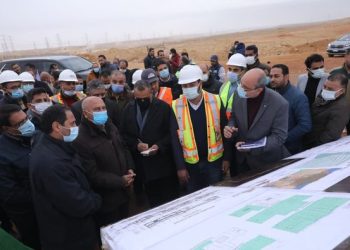وزير النقل يتابع أعمال تنفيذ مشروع قطار العين السخة/العلمين /مطروح
