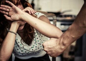 استشاري علاج نفسي: العنف الأسري والعائلي ارتفع بسبب الضغوط الاقتصادية 1