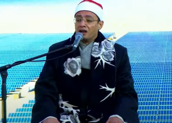 السيسي يستمع لأيات قرآنية خلال افتتاح مشروعات قومية في أسوان 5
