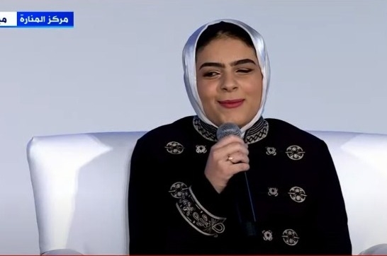 مريم محسن من ذوي الهمم تطالب الرئيس بتوفير كافة خدمات الدولة بـ «طريقة بريل».. السيسي: "حالا يا مريم" 1