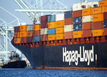 ميناء دمياط يستقبل 23 سفينة للحاويات والبضائع العامة خلال 24 ساعة 11