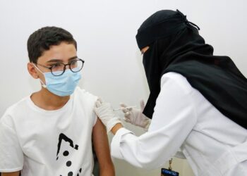 محافظ المنوفية: تطعيم 200 ألف مواطن ضد كورونا ضمن حملة طرق الأبواب