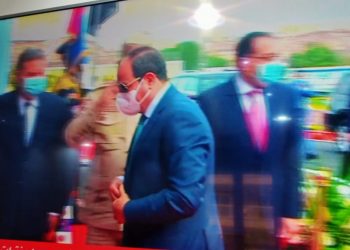 بث مباشر| وصول الرئيس السيسي لتفقد مصنع اليوريا ونترات الأمونيا بمنطقة كيما في محافظة أسوان 4