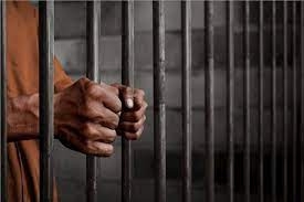 حبس شخصين 4 أيام بتهمة الإتجار في المخدرات بالشرقية  5