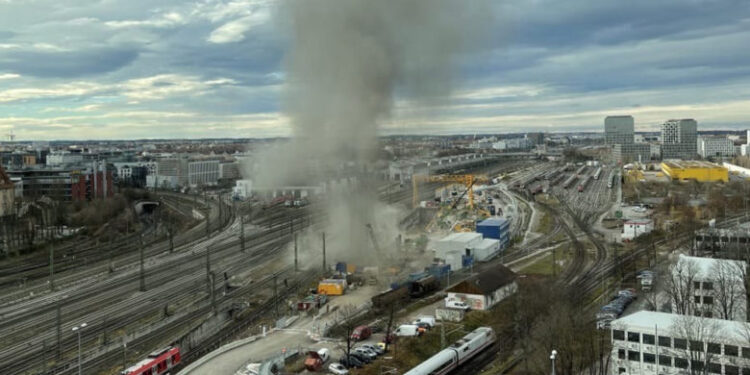 الشرطة الألمانية: انفجار قنبلة بالسكة الحديد في ميونخ 1