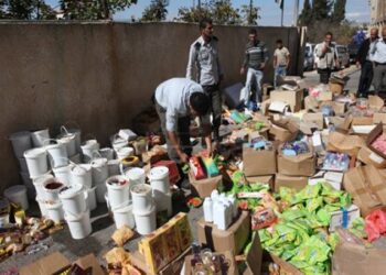 ضبط 450 عبوة من المنتجات الغذائية منتهية الصلاحية ببورسعيد 2