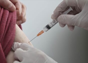 وزارة الصحة تؤكد استمرار تطعيم المتخلفين عن الجرعة الثالثة لمدة أسبوعين 2