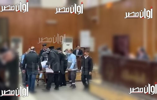 وصول كريم الهواري للمحكمة لحضور جلسة النطق بالحكم عليه