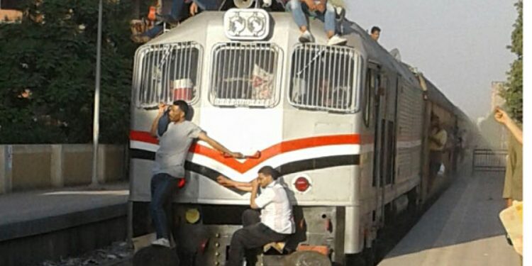 مصرع سيدة إثر سقوطها من قطار بمحطة أسيوط 1