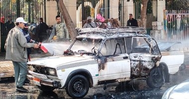 السيطرة على حريق سيارة بميدان النهضة بالجيزة