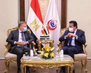 عاجل| وزير التعليم العالي يستقبل السفير الدنماركي لدى مصر لبحث سبل التعاون بين البلدين في القطاع الصحي 2