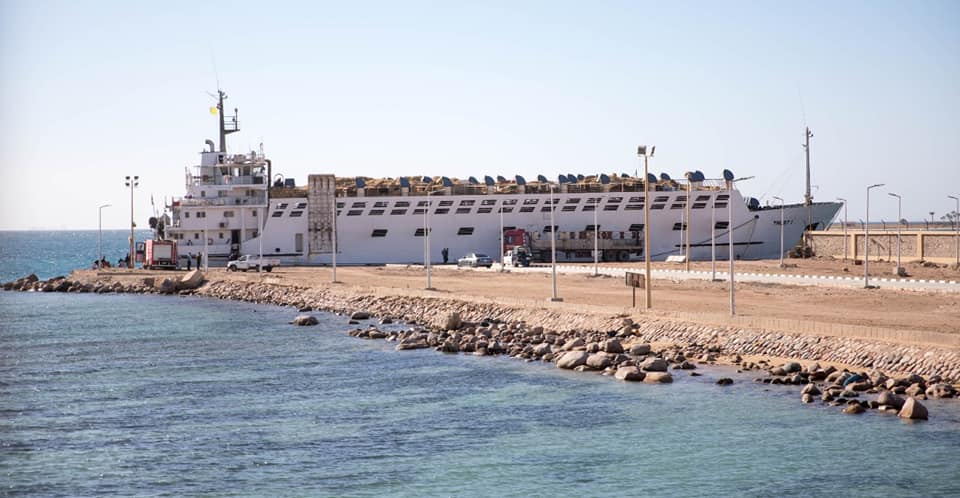 «ميناء الطور» يستقبل ثاني سفينة تجارية قادمة من الصومال 5