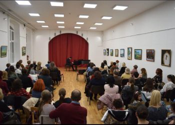 سفارة مصر في بلجراد تنظم جولة للفنان المصري محمد شمس عازف البيانو في ٤ مدن بصربيا 1