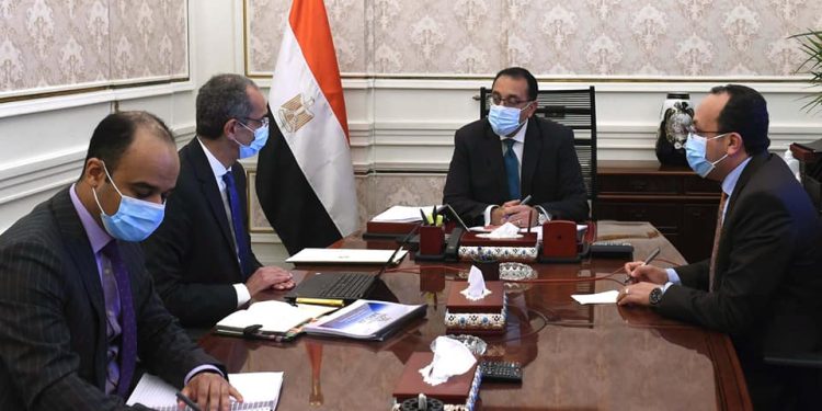 وزير الاتصالات: نستهدف الوصول إلى 200 خدمة عبر منصة مصر الرقمية بنهاية 2022 1