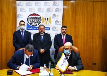"هشام توفيق" يشهد توقيع 10 اتفاقيات بين "جسور" ومقدمي الخدمات اللوجستية