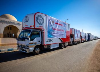 صندوق تحيا مصر يطلق قافلة شاملة لـ رعاية 3000 أسرة في حلايب و شلاتين